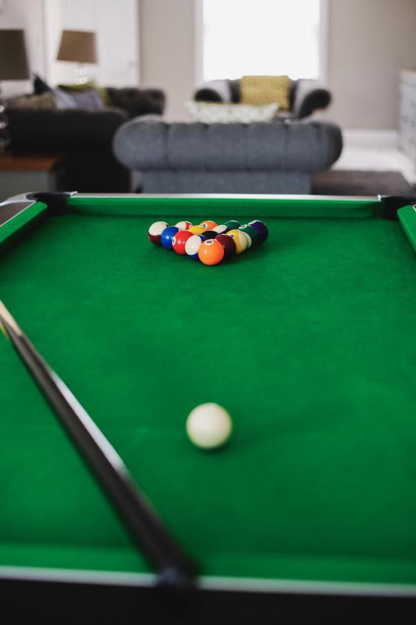 Large Country House - Hot Tub - Pool Table - Bbq - 5 Bedrooms - Log Burner Three Legged Cross Luaran gambar